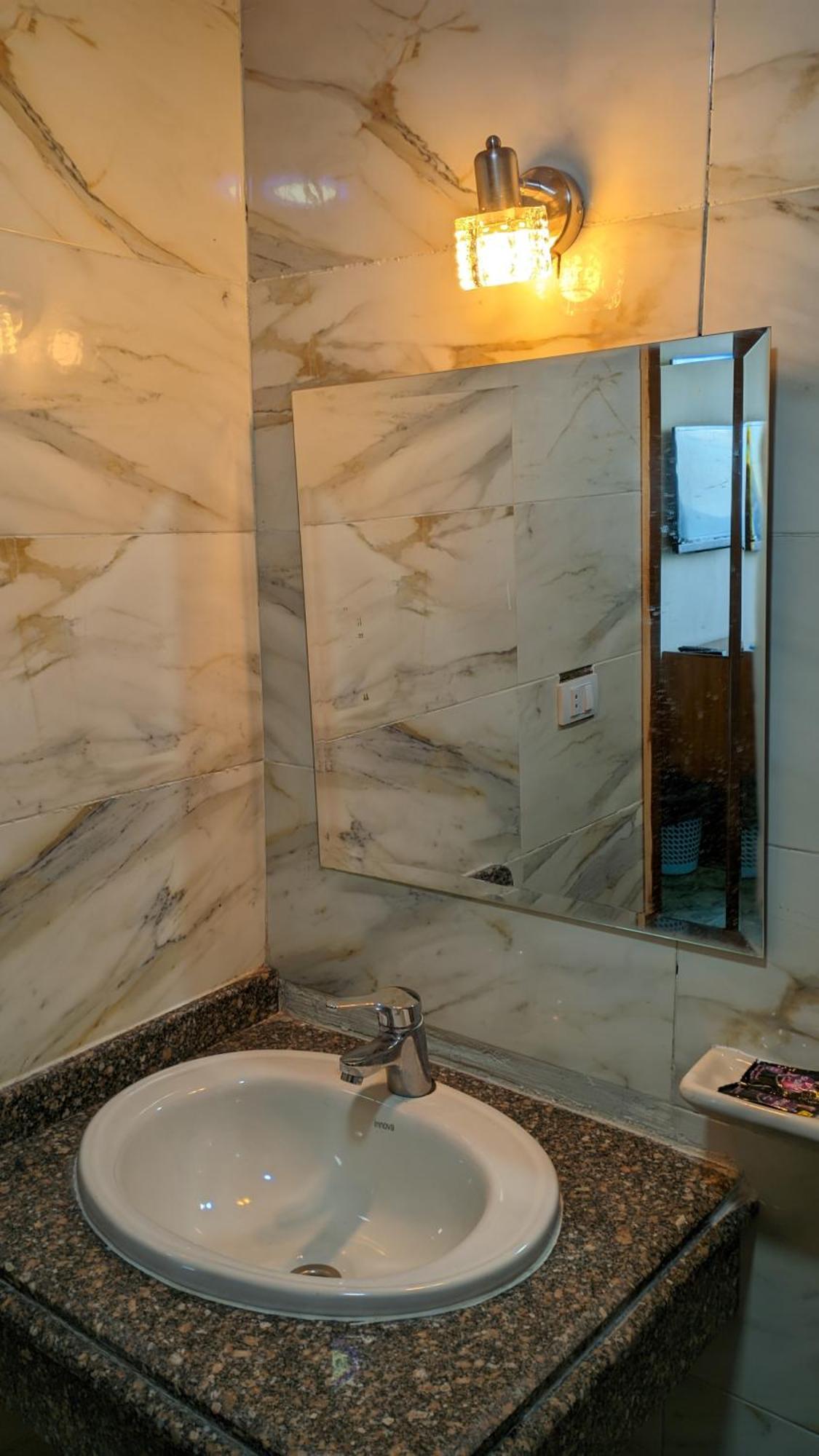 Royal Crown Hotel عائلات فقط Alexandria Exterior foto