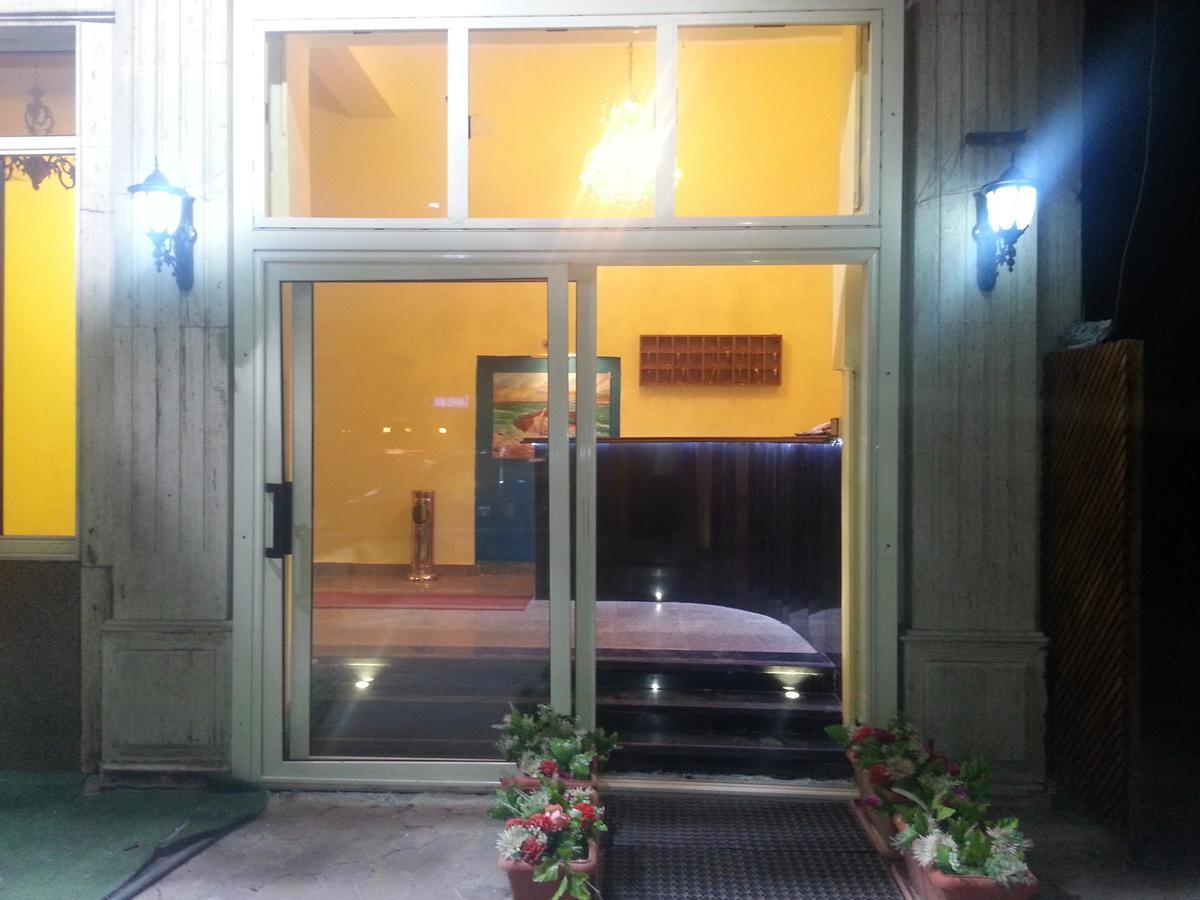 Royal Crown Hotel عائلات فقط Alexandria Exterior foto